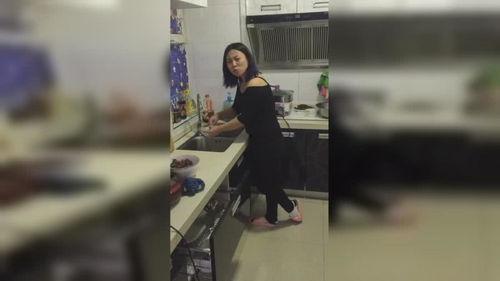 搞笑老公现场爆料视频,夫妻生活瞬间变喜剧现场 第2张 搞笑老公现场爆料视频,夫妻生活瞬间变喜剧现场 第2张